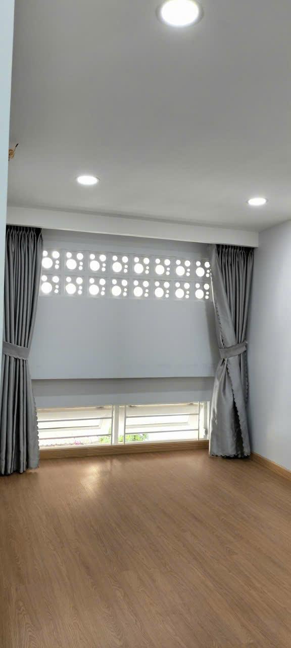 Âu cơ- Tân Bình, hẻm xe tải quay đầu, chỉ 2.950 (3*7m), 1 trệt, 2 lầu, đủ tiện ích, sổ  đẹp2169962