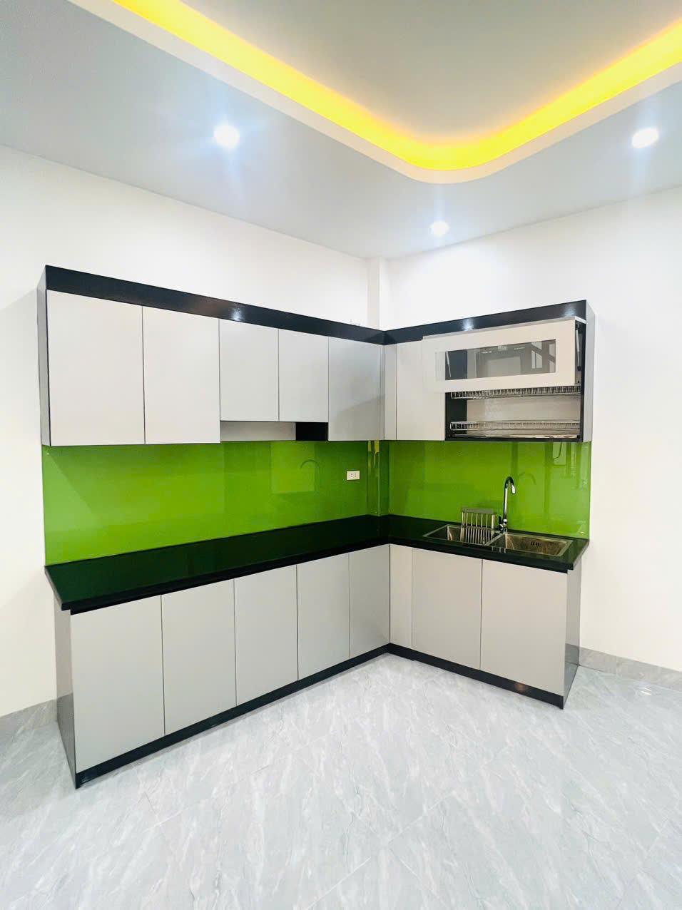 Bán nhà 3 tầng mới xây, Diện tích 63m2 Vĩnh Quỳnh, Thanh Trì, Giá rẻ 4,5 tỷ.2154326