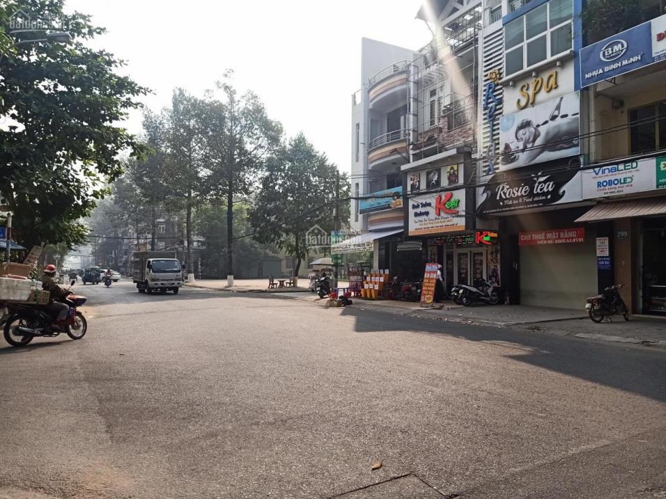 Bán nhà MT đường 19 khu Coopmart Tên Lửa, DT 4,5x15m, 1T3L giá 16 tỷ. LH 0938 703 2012077683