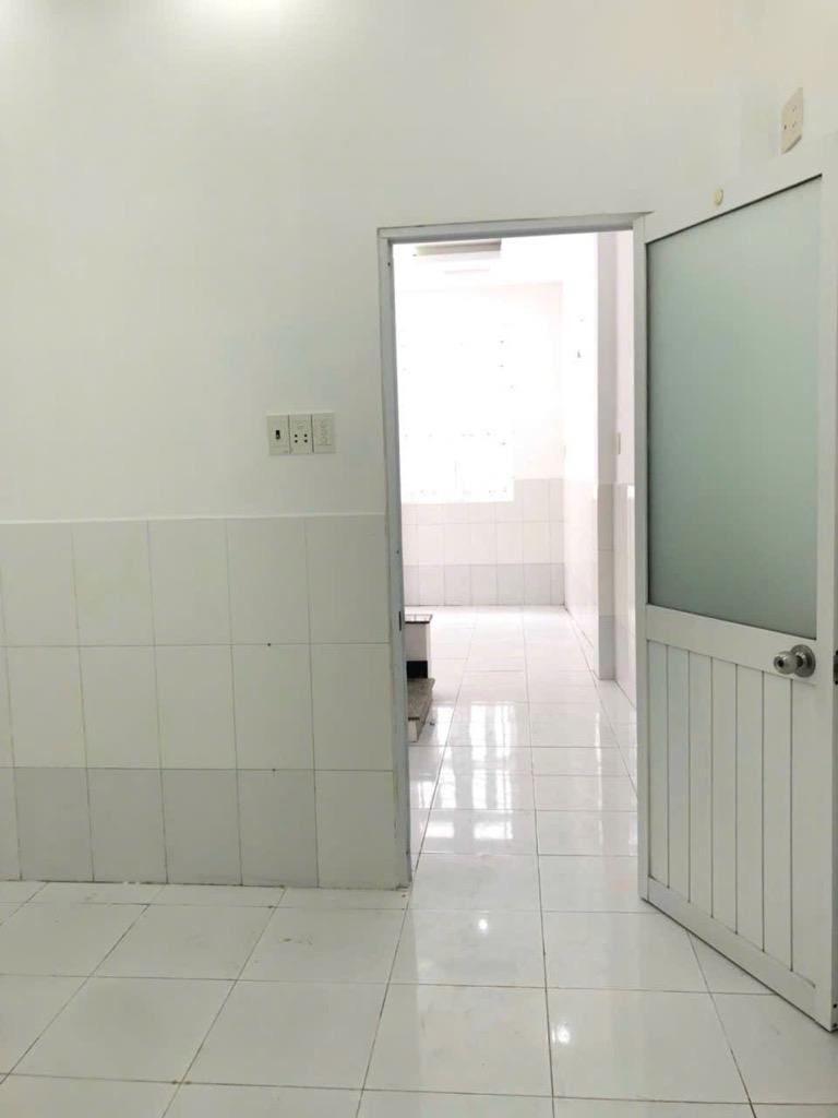 Bán Nhà Hậu Giang, Phường 12, Quận 6. DT 41m2 x 2 tầng . Nở Hậu.
Giá 3.9 tỷ TL.2168713