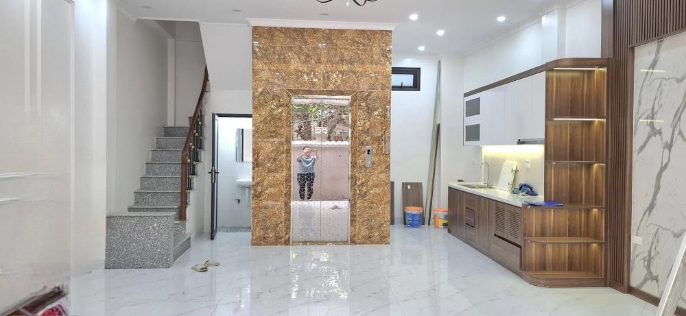 Bán nhà 6 tầng, 55m², Xuân La, Tây Hồ - 11.2 tỷ nhà mới ,thang máy , otô2290012