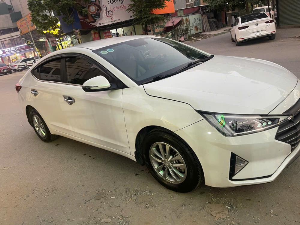 Chính chủ bán xe Huyndai Elantra sx năm 2020 số sàn2269644