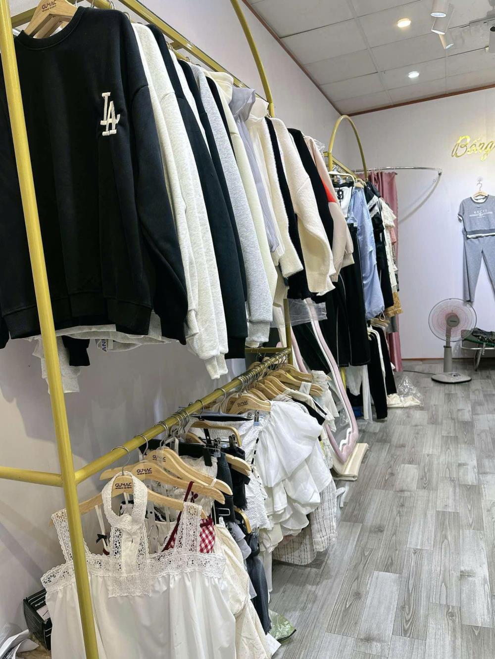 CẦN SANG NHƯỢNG SHOP QUẦN ÁO NỮ CÓ CHỖ Ở LẠI TẠI KHOÁI CHÂU, HƯNG YÊN2145425