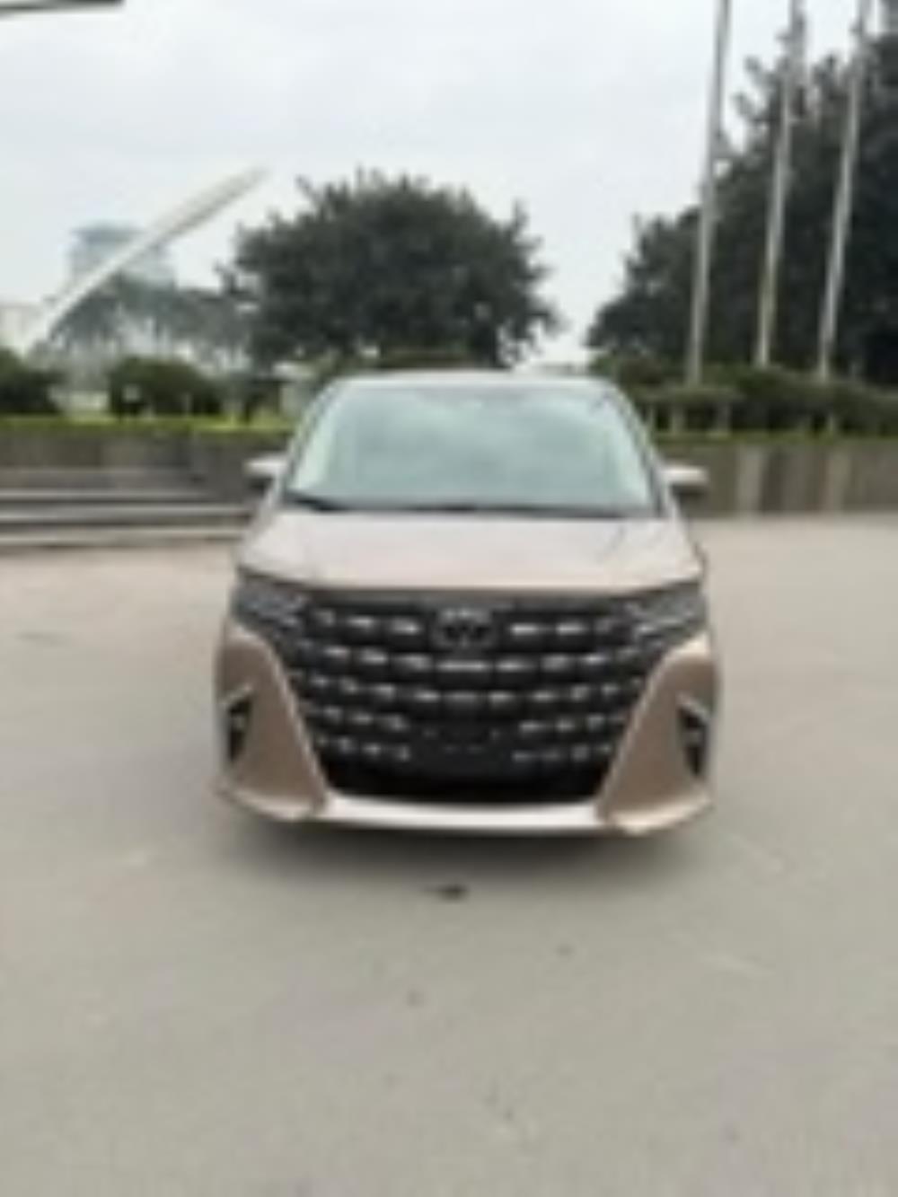 Bán Toyota Alphard 2.4 AT sản xuất 2024, mới 100%, xe giao ngay.2257830