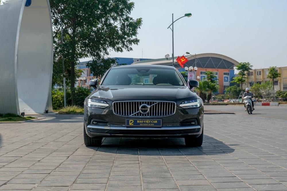 Bán nhanh xe Volvo S90 B6 Ultimate phiên bản 2023 màu Xám Platinum Grey - Nội thất nâu Cafe2230652