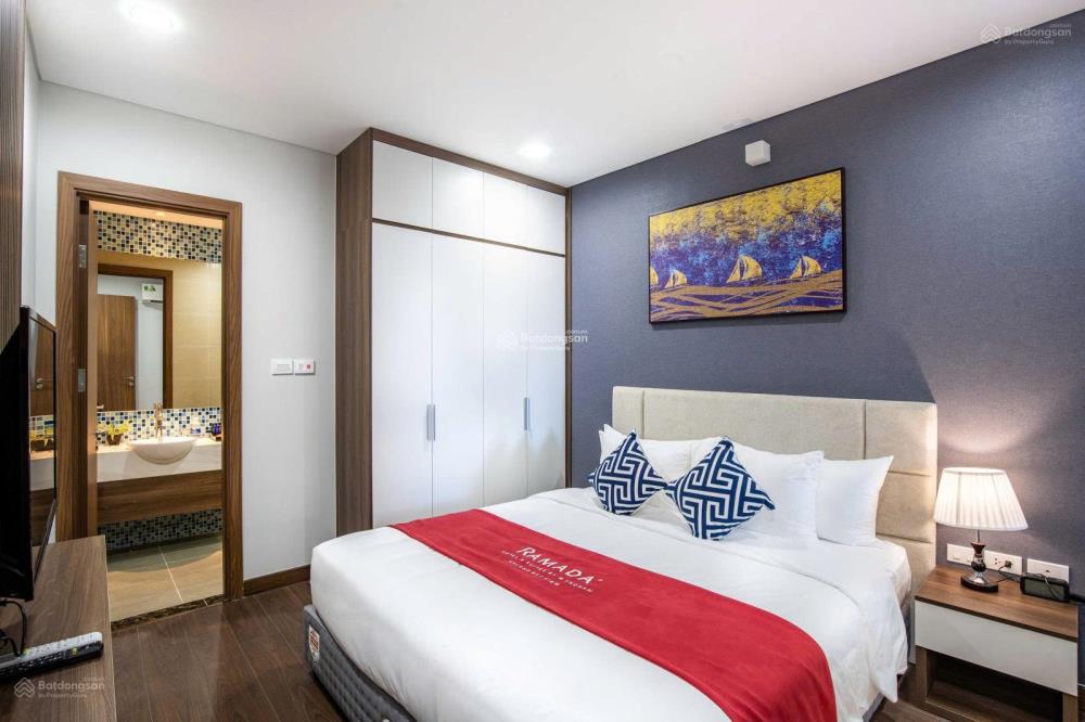 Cho thuê căn hộ chung cư Ramada by Wyndham Ha Long Bay view 2N1K tầng cao view biển đẹp.2130463