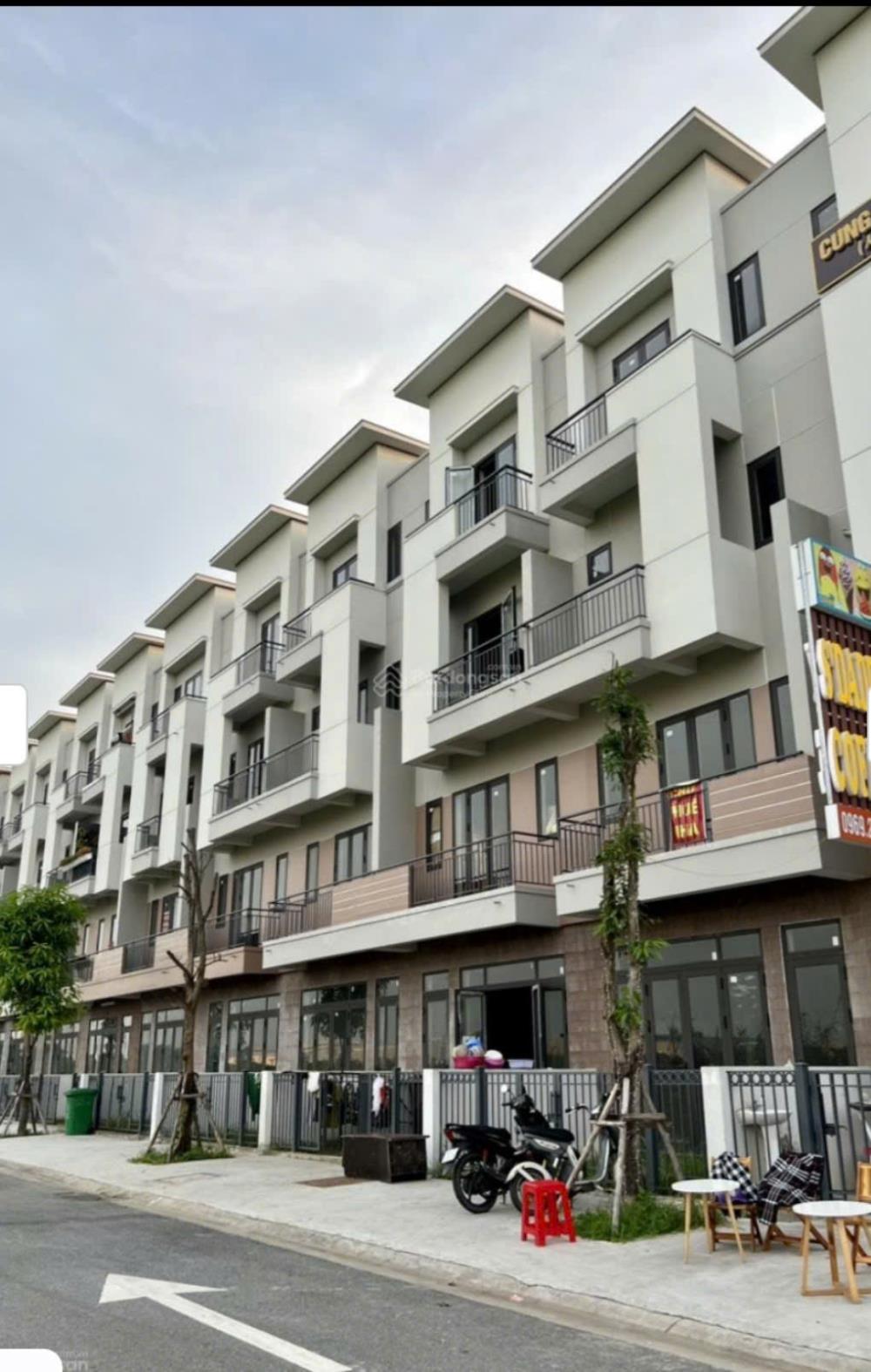 Bán nhanh shophouse 4 tầng, vừa ở vừa kinh doanh, sát chung cư, vị trí đẹp2146774