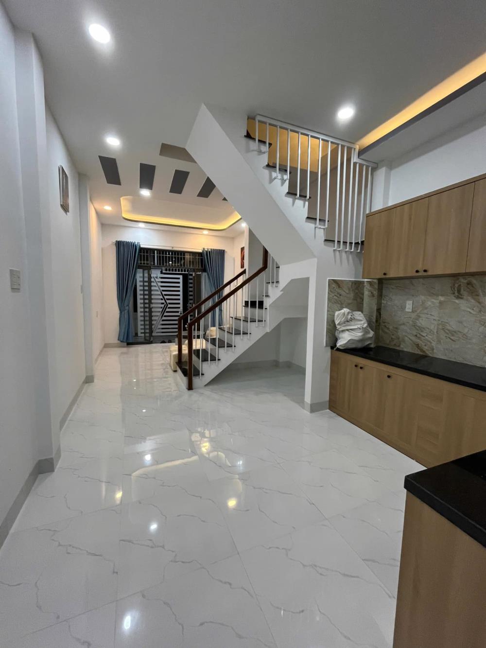 Nhà 2 tầng đường Hoà Trung - Vĩnh Hoà,Nha Trang. 💰Giá : 2tỷ2502150465