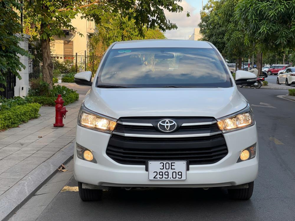 Innova 2018E MT, xe đẹp xuất sắc cho các bác về khởi nghiệp. 2083016