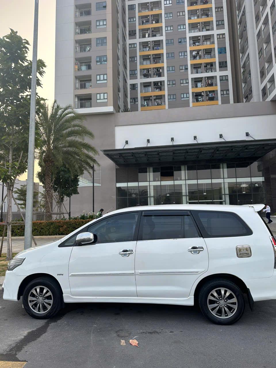 CHÍNH CHỦ  CẦN  BÁN XE INNOVA 20152070374