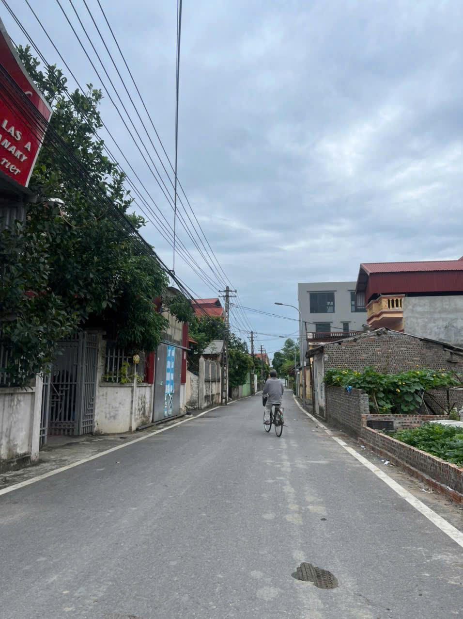 Trục chính kinh doanh Xuân Dục, Mỹ Hào hưng yên, Kinh doanh tốt, 2 ô tô tránh nhau2146998