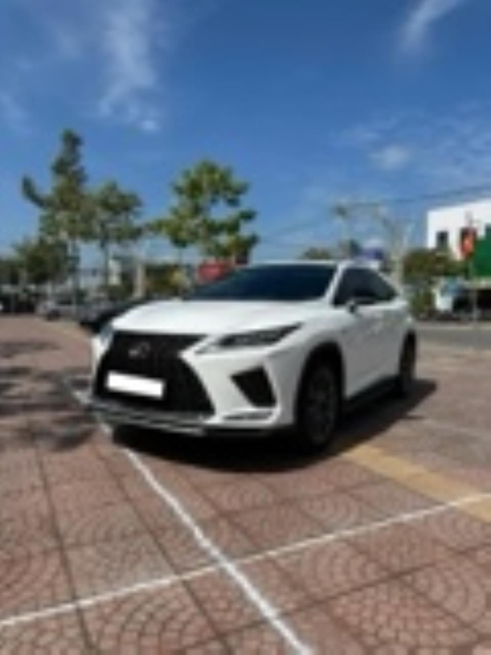 Lexus RX300 Fsport sản xuất 2021, lăn bánh hơn 2 vạn Km, tên công ty.2279033