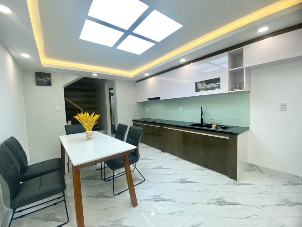 Nhà LÊ VĂN SỸ, bán gấp, 48m2, 5 tầng, chỉ 7.2 tỷ.2149523