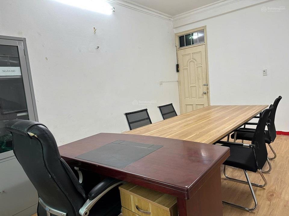 Golden offices 179 Nguyễn Ngọc Vũ (Đại Thần Tài) vị trí trung tâm Quận Cầu Giấy.2189024