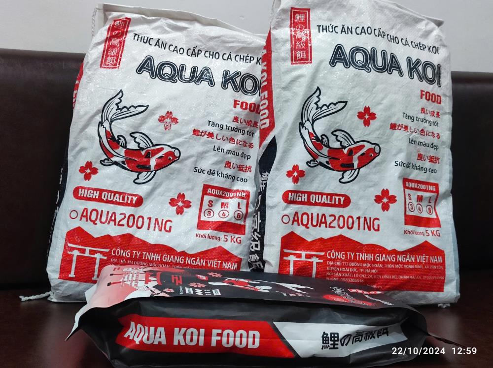 Thức ăn Aqua Koi cung cấp tất cả các dưỡng chất cần thiết, đáp ứng mọi nhu cầu dinh dưỡng của cá Koi.2091524