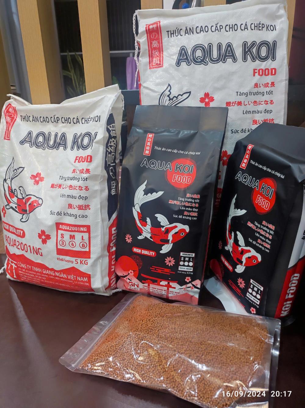 Aqua Koi Food – Thức ăn cho cá Koi chất lượng cao với mức giá phải chăng.2067547