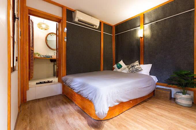 CHÍNH CHỦ CẦN BÁN GẤP!! HOMESTAY SỐ 37 ĐƯỜNG THÀNH, P. CỬA ĐÔNG - RẤT GẦN HỒ GƯƠM2150897