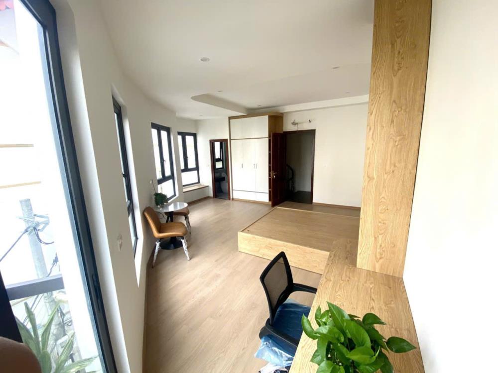 Cần Bán Nhanh! Nhà Ngọc Thụy Long Biên, 40m², 6 Tầng, Thang máy, 3PN, Full nội thất, giá tốt!2130675