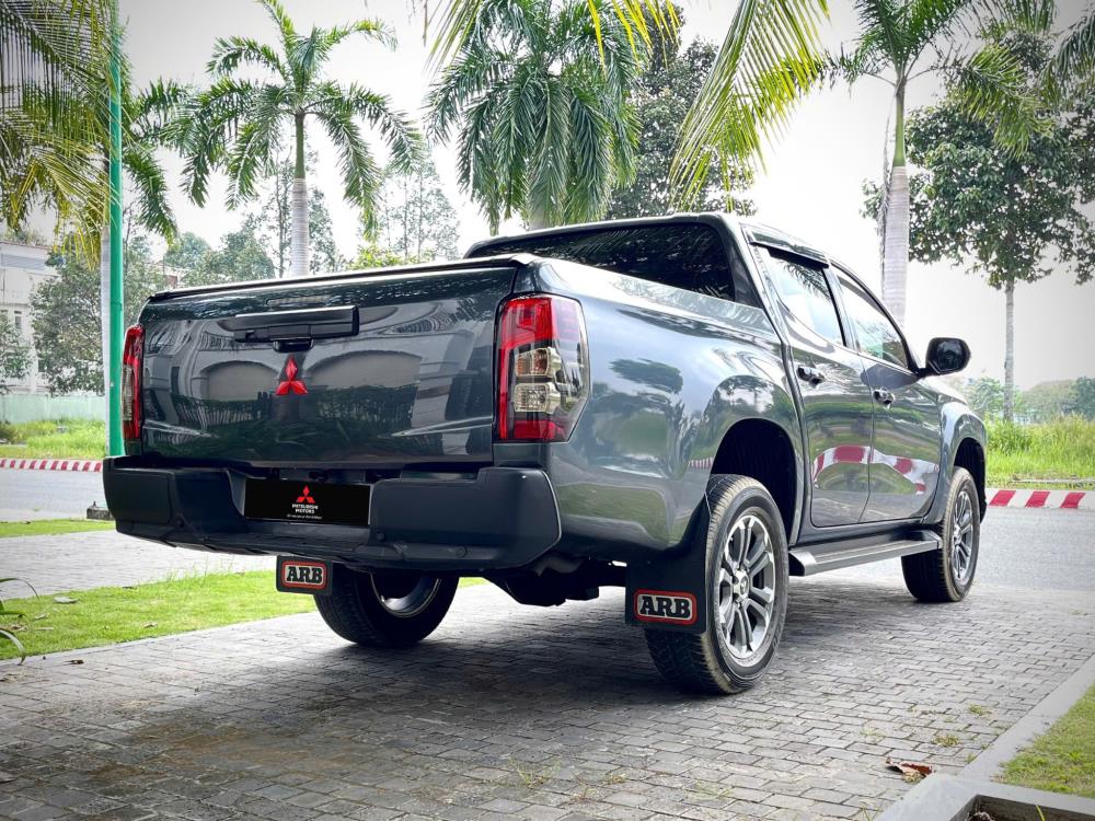 BÁN XE  MITSUBISHI TRITON PREMIUM 4X4 2 CẦU SẢN XUẤT NĂM 20202310042