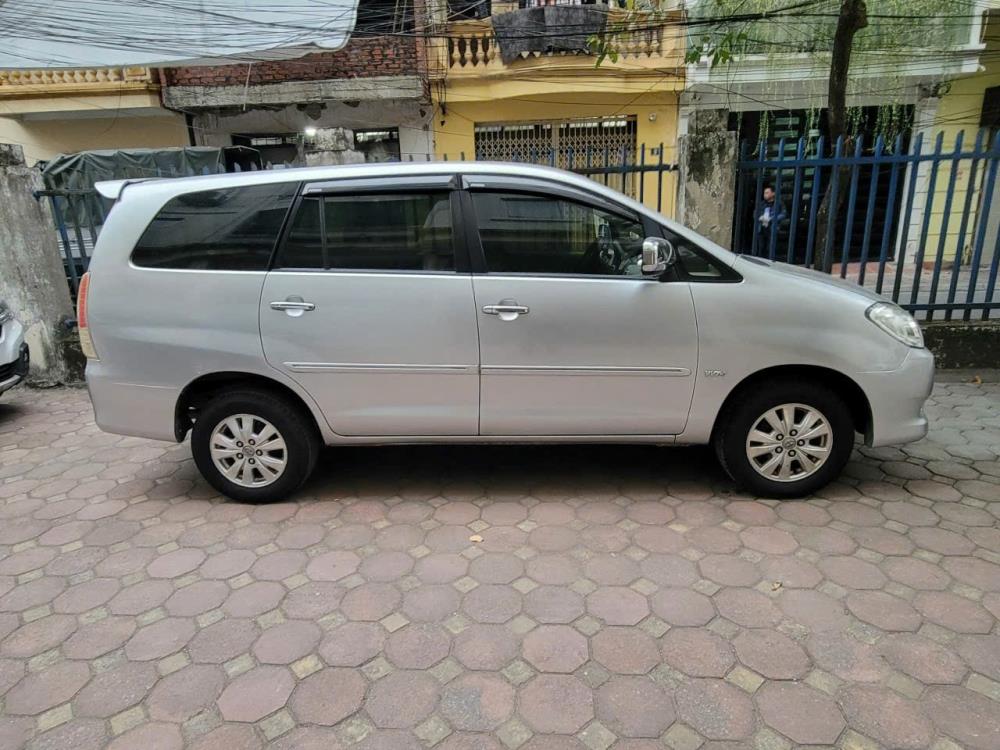 BÁN XE INNOVA BẢN V - SX: 2010 - GIÁ 270 TRIỆU.2225550