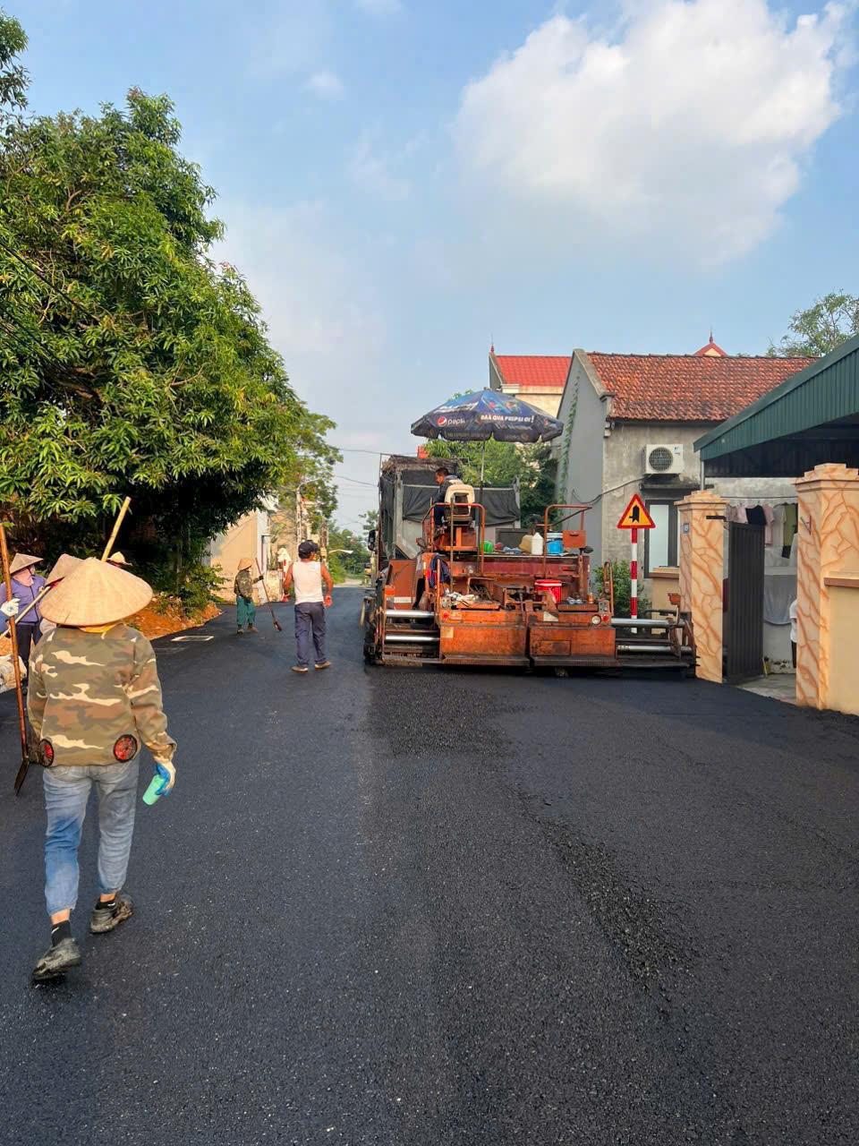 SẢN XUẤT VÀ THI CÔNG BÊ TÔNG NHỰA - UY TÍN CHUYÊN NGHIỆP - ĐẠT CHUẨN CHẤT LƯỢNG CAO2097777