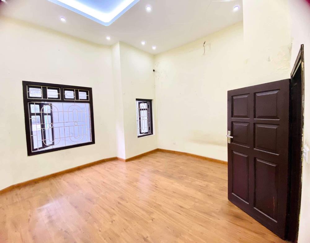 CHO  THUÊ NHÀ TRƯỜNG CHÍNH, 55M2, 4 TẦNG, 4N, 2 WC, 14 TRIỆU (CÓ TL)2119381