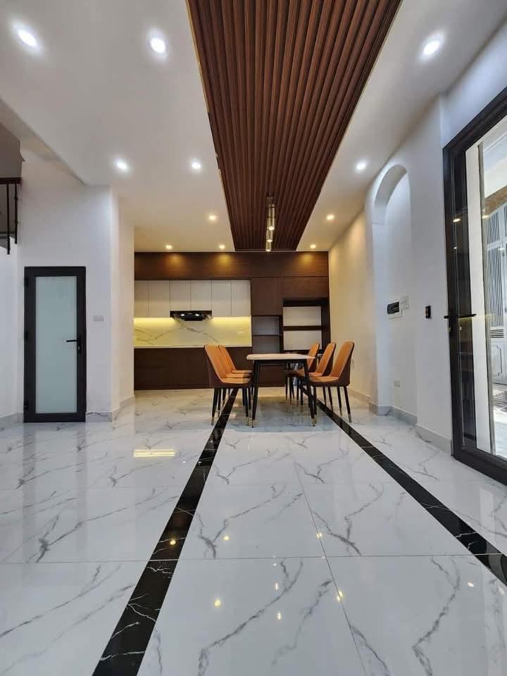 VƯƠNG THỪA VŨ - THANH XUÂN - 48,6M2 x 4TẦNG - MT 8,55M- Ô TÔ- PHÂN LÔ- NHÀ MỚI - HƠN 11 TỶ2149844