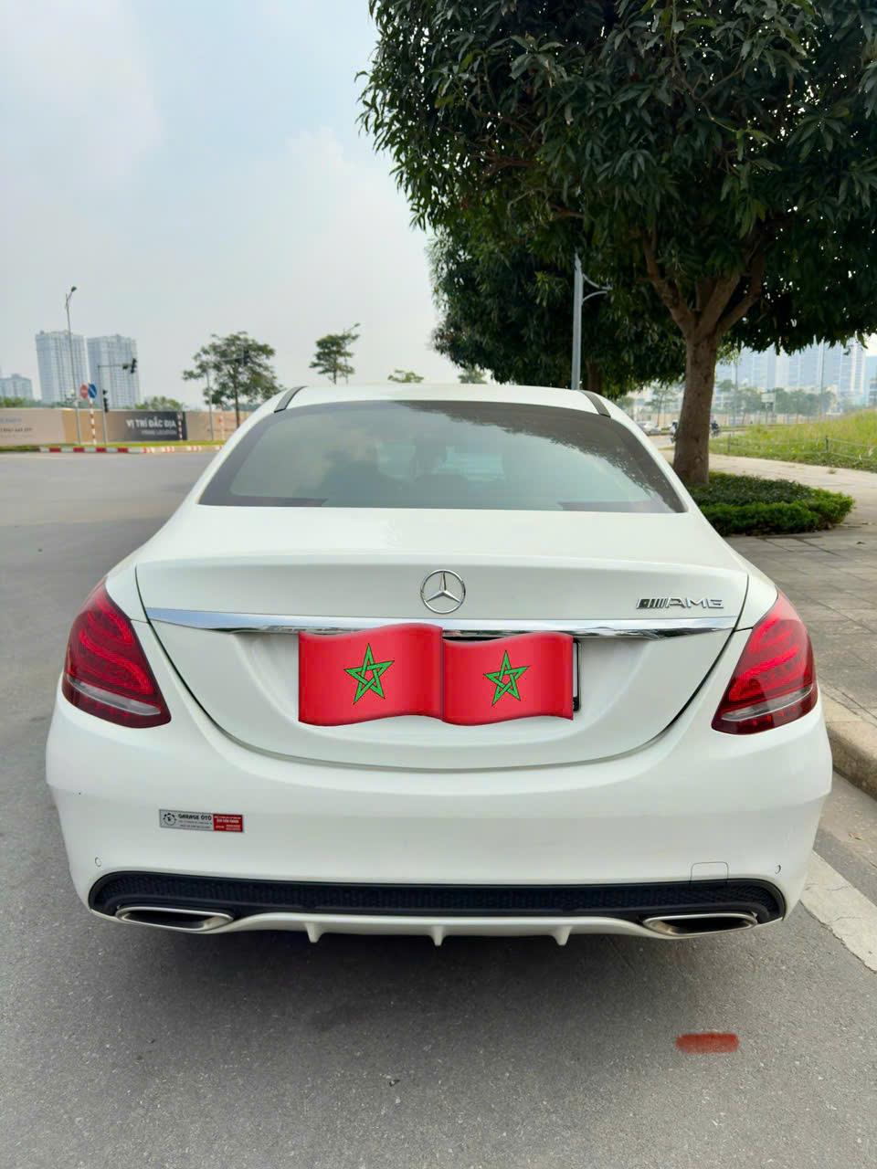 CHÍNH CHỦ CẦN BÁN XE MEC AMG C300 SẢN XUẤT NĂM 20162196514