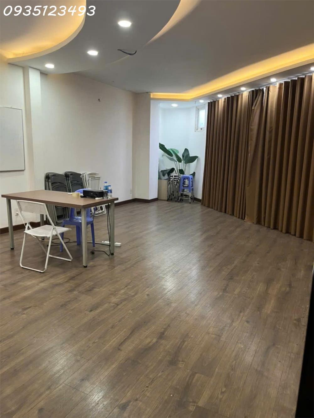 Cho thuê Văn Phòng giá rẻ Nguyễn Sơn, ~38m2, Đầy đủ trang thiết bị, máy lạnh, giờ tự do, P Phú Thạnh, Tân Phú2120808