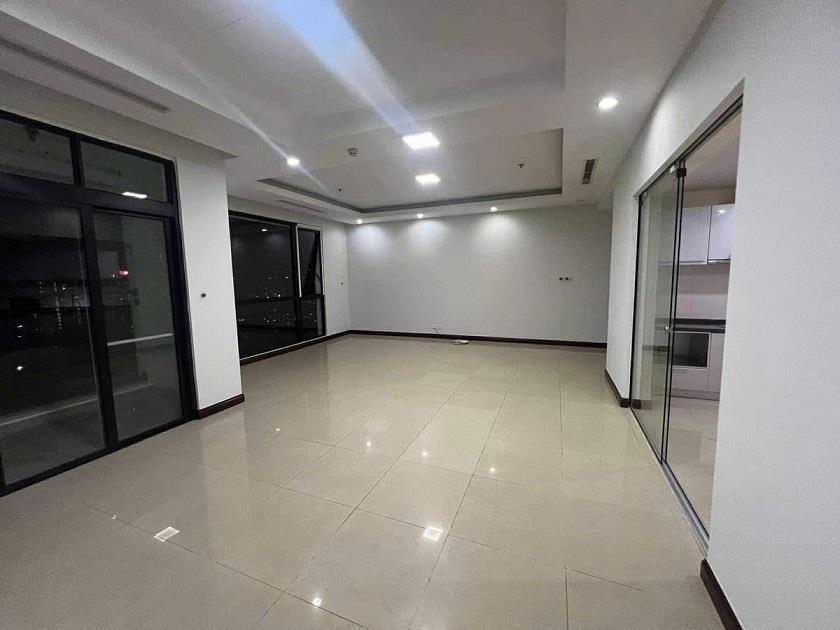 Chính chủ cho thuê căn hộ 3PN  - R1 - Royal City, Thanh Xuân, Hà Nội2136031