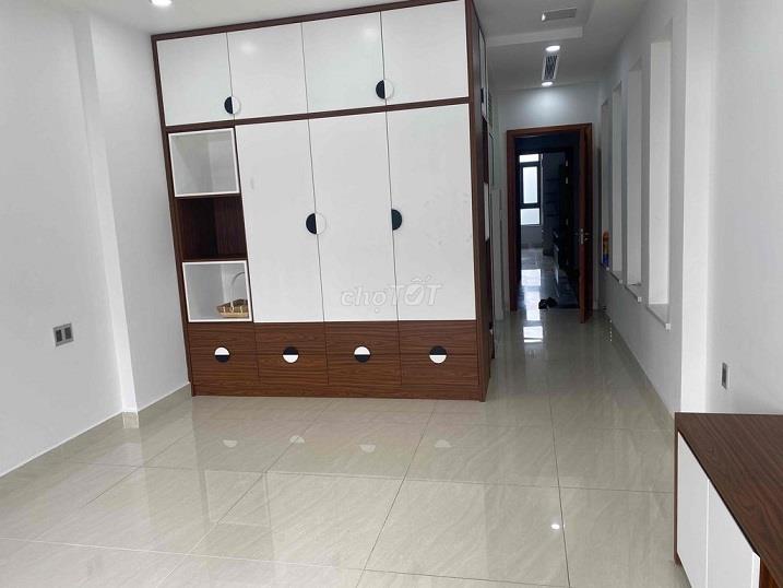 Nhà phố 6 phòng ngủ, 7WC, Quận Tân Bình, Tp Hồ Chí Minh2172735