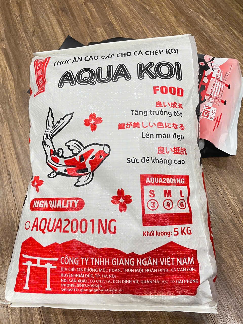 Bạn đang tìm kiếm thức ăn chất lượng nhất cho cá Koi? Aqua Koi chính là giải pháp.2110884