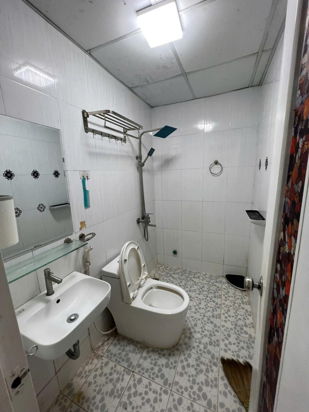 CHO THUÊ Ở HỘ GĐ, NHÓM 8 EM PHỐ 8/3 (KIM NGƯU) 3 TẦNG, 50M2, 5 NGỦ, 2WC, 11.5 TRIỆU2124694