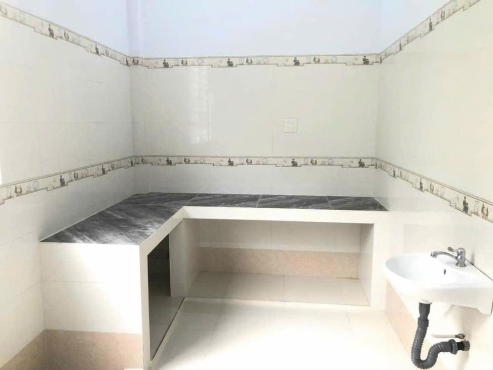 103. Nhà 3,5 Triệu Nhà Rộng Rãi Cách Hẻm Số Đỏ 400M2194781