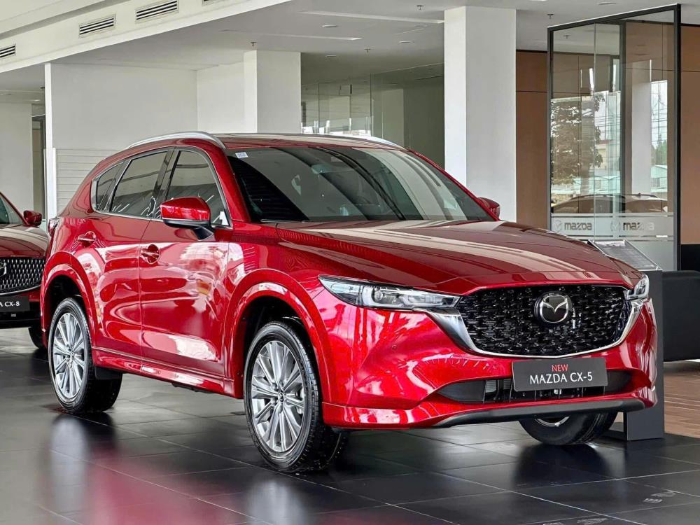 Mazda CX-5 đang được giảm 50% lệ phí trước bạ.2088214