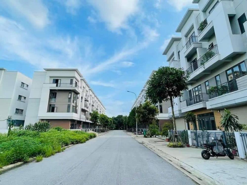 Chính chủ bán shophouse 4 tầng, vị trí vàng, giá thoả thuận hấp dẫn2095346