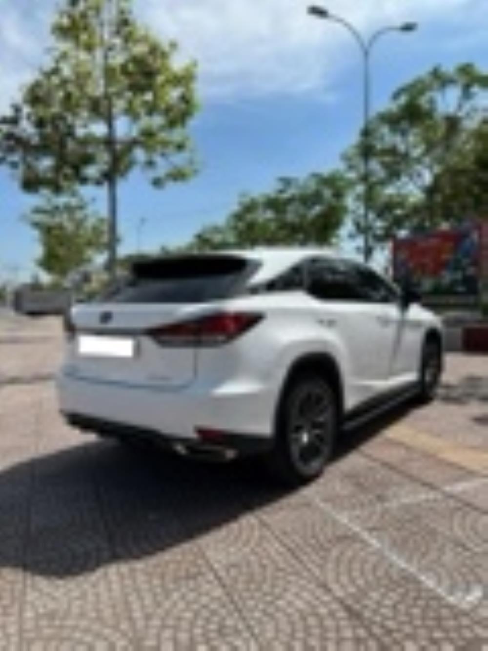 Lexus RX300 Fsport sản xuất 2021, lăn bánh hơn 2 vạn Km, tên công ty.2279032