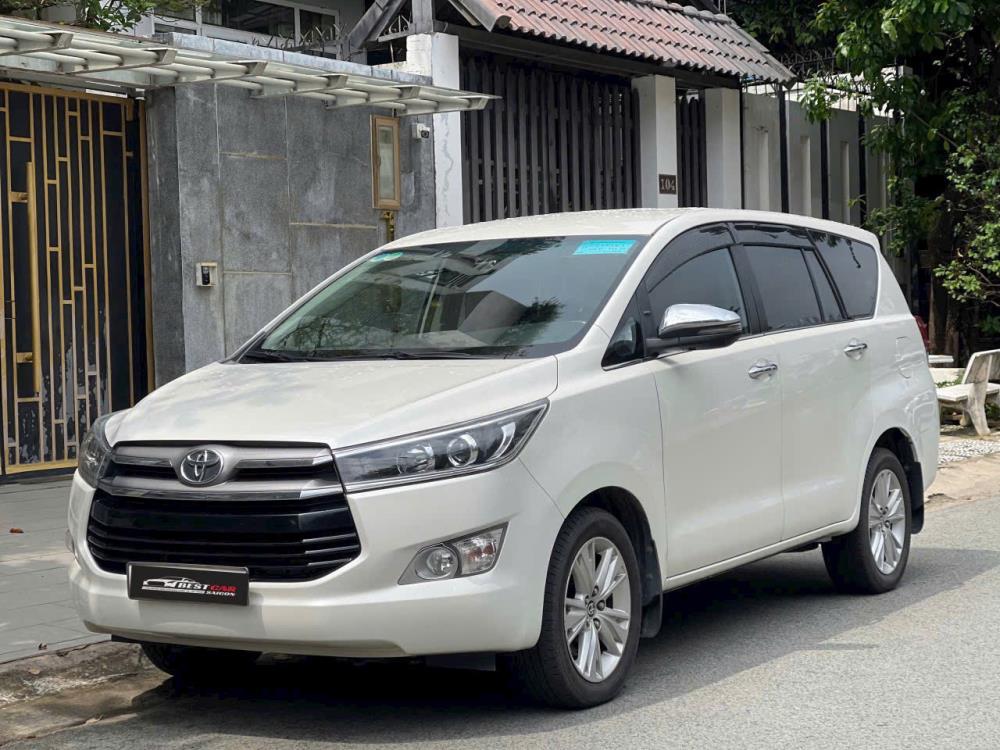 TOYOTA INNOVA 2.0V BẢN VIP SIÊU LƯỚT2100654