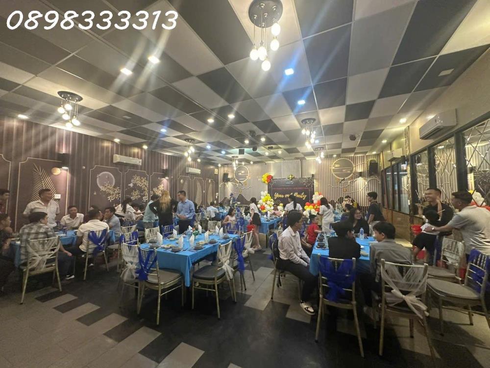 Sang quán 368 Tân Hương, Góc 3 Mặt tiền Đỉnh, 1300m2, Giá thuê cực rẻ chỉ 150tr. P Tân Quý, Quận Tân Phú2130238