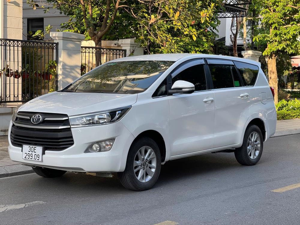 Innova 2018E MT, xe đẹp xuất sắc cho các bác về khởi nghiệp. 2083020