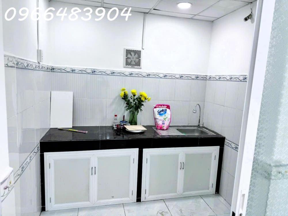 Cho thuê nhà nguyên căn 4.5*15 2pn mặt tiền đường 8 - Trường Thọ2154575