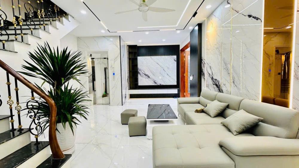 Bán nhà Phố Giảng Võ, Thiết Kế Hiện Đại, Nhà Mới Thang Máy, 40mx5T, Giá: 10 Tỷ, Lh: 0396935190.2411848