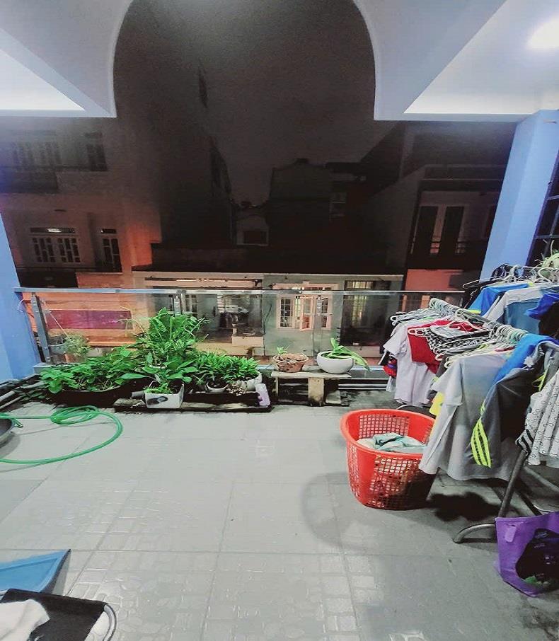 Bán nhà hẻm 8m Nguyễn Bặc, P3, Tân Bình, 42m2, 3 tầng, cực chất2369347