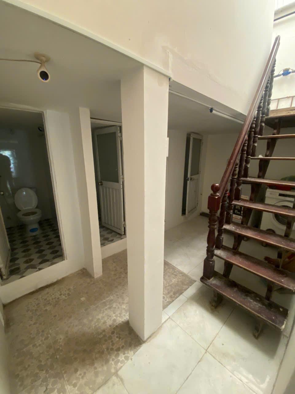 CHÍNH CHỦ BÁN Chung Cư Quận 5 nằm giao ngay ngã giữa Sư Vạn Hạnh và Hùng Vương.2437962