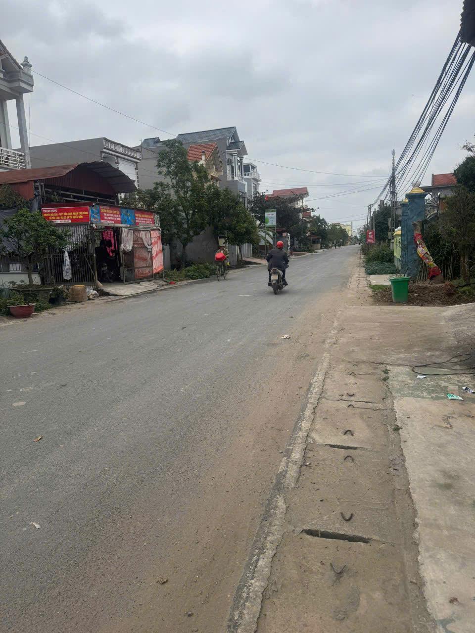 ĐẤT ĐẸP - GIÁ TỐT - Vị Trí Đắc Địa Tại Xã Tiên Tiến, Huyện Phù Cừ, Hưng Yên2505194
