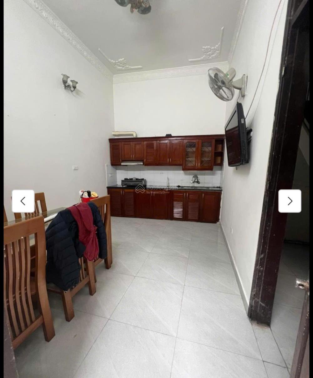 Cho thuê nhà nguyên căn 3 tầng, 2 phòng ngủ, phố Hồng Mai, quận Hai Bà Trưng, Hà Nội2590351
