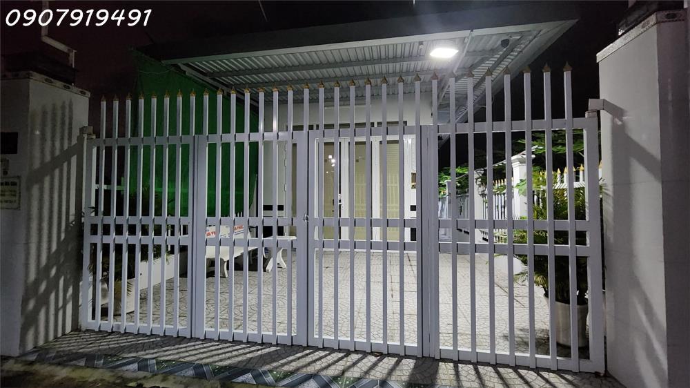 BÁN CỬA HÀNG MẶT BẰNG 270M2 - NGUYỄN VĂN QUY - CẦN THƠ - 2.9 TỶ - SỔ HỒNG2333081