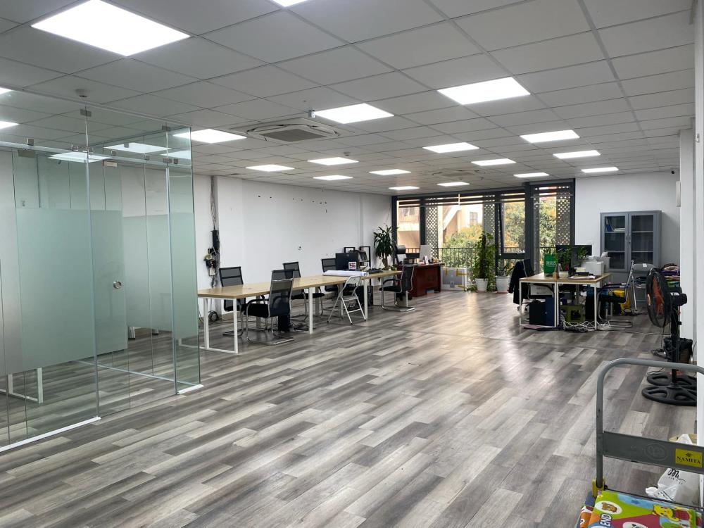 Sang nhượng văn phòng khu Nghĩa Đô, Cầu Giấy, Hà Nội – Diện tích 120m²2520355