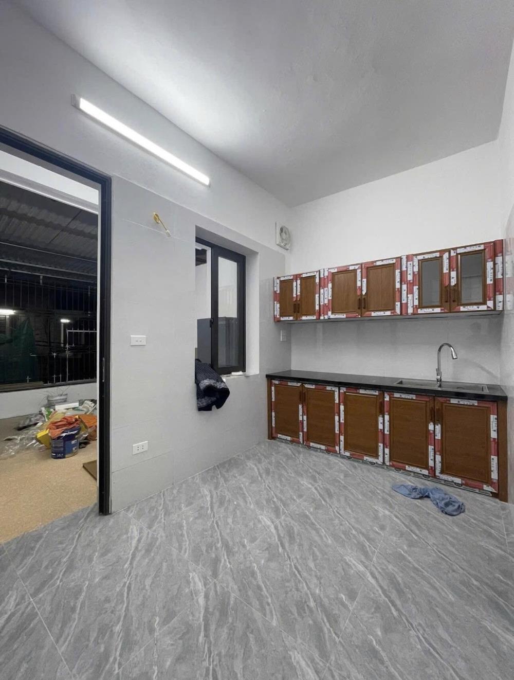 Cho thuê căn hộ Tập thể tầng 2 Phố Tam Trinh, 75m2, 2 ngủ chỉ 7.5 Triệu vào ngay2568498