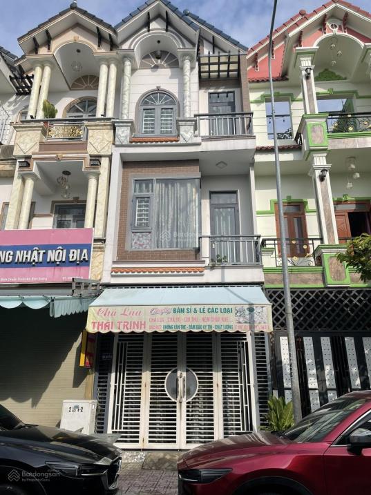 Cho thuê nhà nguyên căn tại khu nhà ở PHT8 đường DT743, Thuận An, Bình Dương.2419890